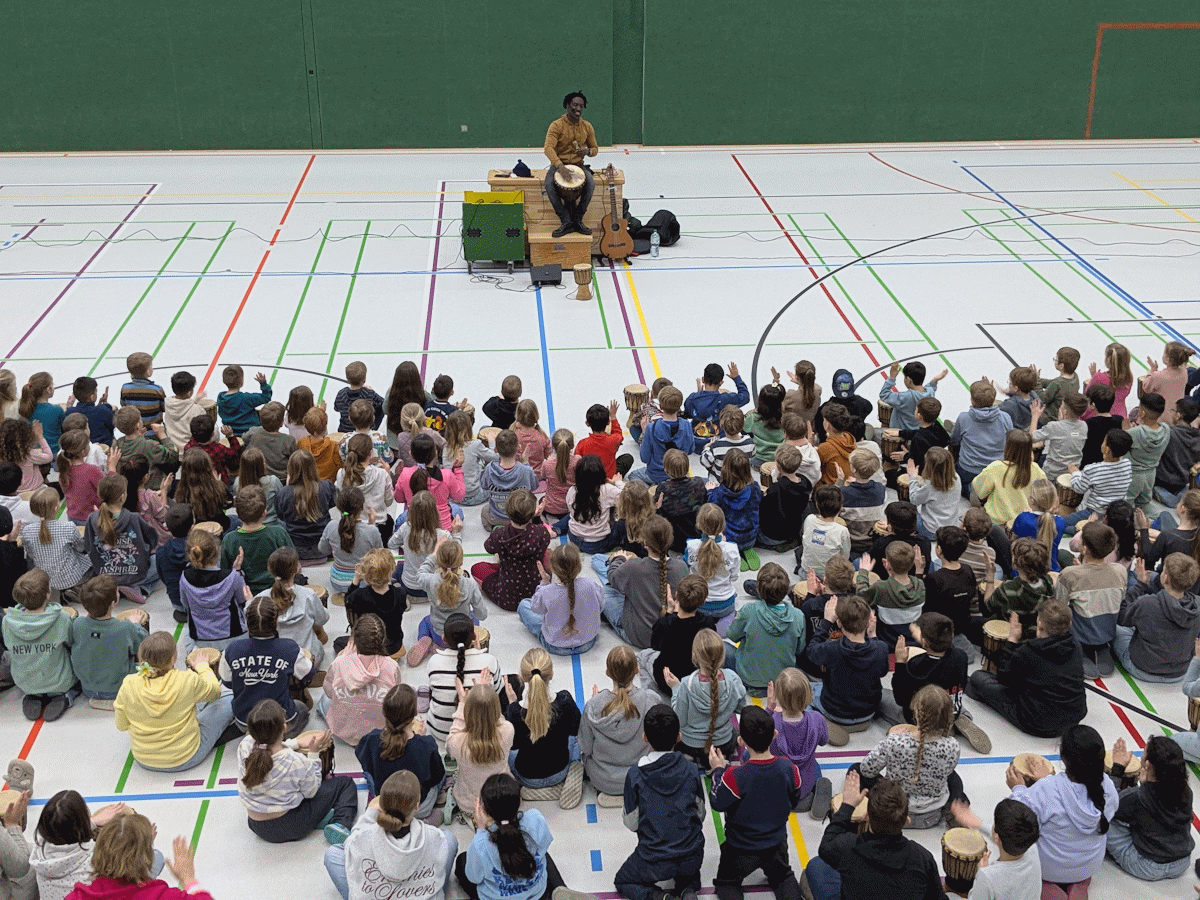 Trommeln mit Fallou Sy